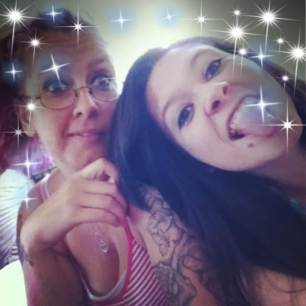 Meet your Posher, Salina